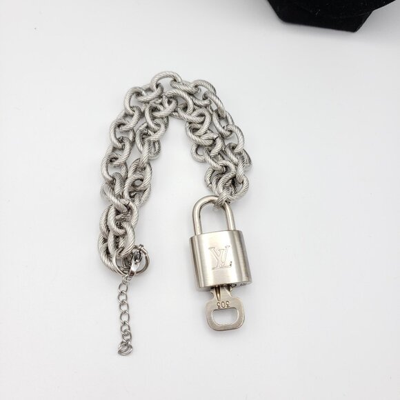 Authentic Louis Vuitton Padlock w/Unbranded Stainless Steel Plated Silver Chain - Picture 4 of 10